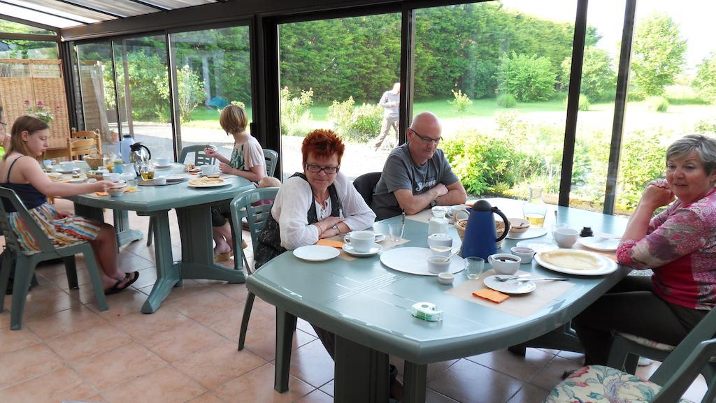 Maison De La Croix Galliot Bed and Breakfast Cherrueix Exterior foto