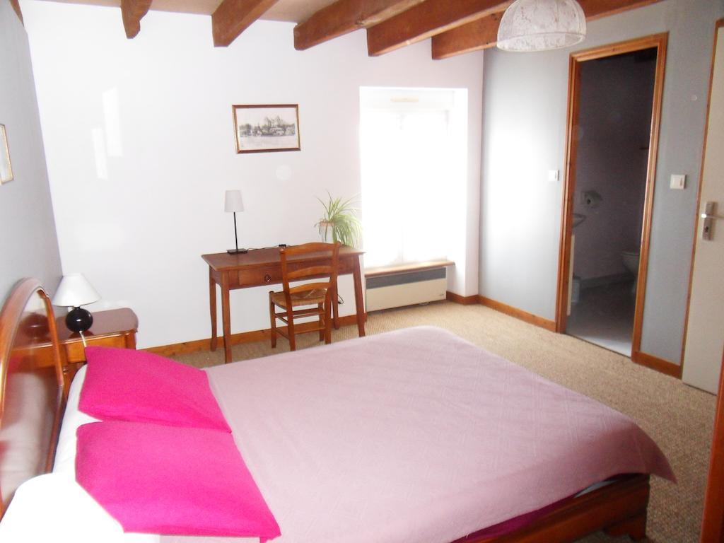 Maison De La Croix Galliot Bed and Breakfast Cherrueix Habitación foto