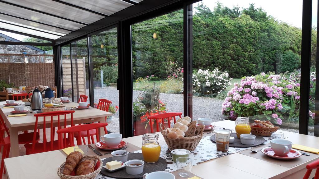 Maison De La Croix Galliot Bed and Breakfast Cherrueix Exterior foto